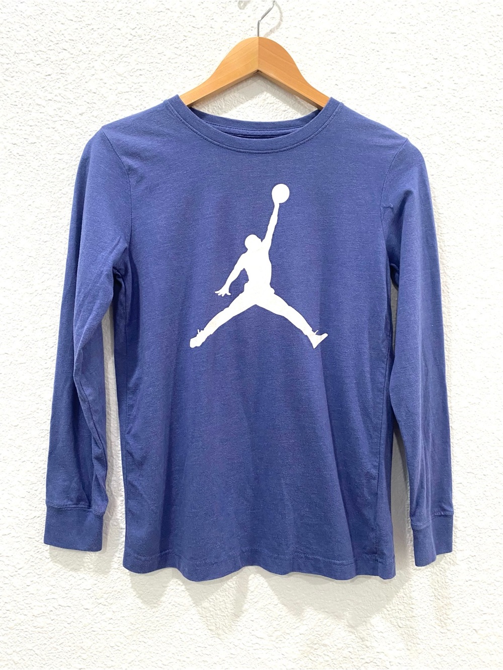 Jordan Boys Size Large Blue Jumpman Long Sleeve Graphic T Shirt Basketball